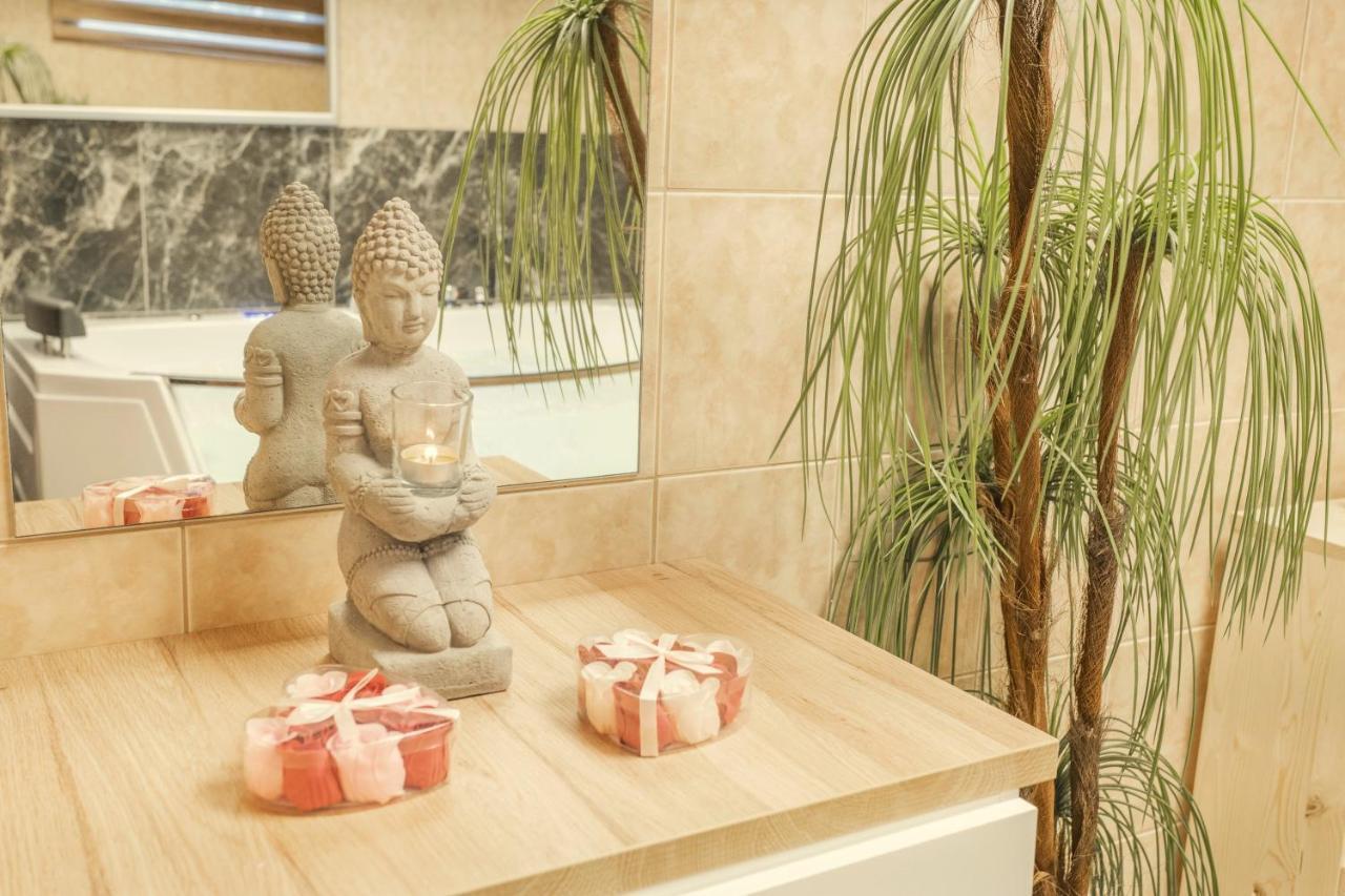 Wellness Studio! Finnish Sauna, Whirlpool, Gym & More! Apartamento